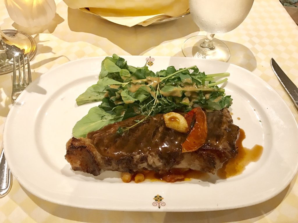 ディナーで300gのステーキ♡ダイヤモンドプリンセス旅行記⑦