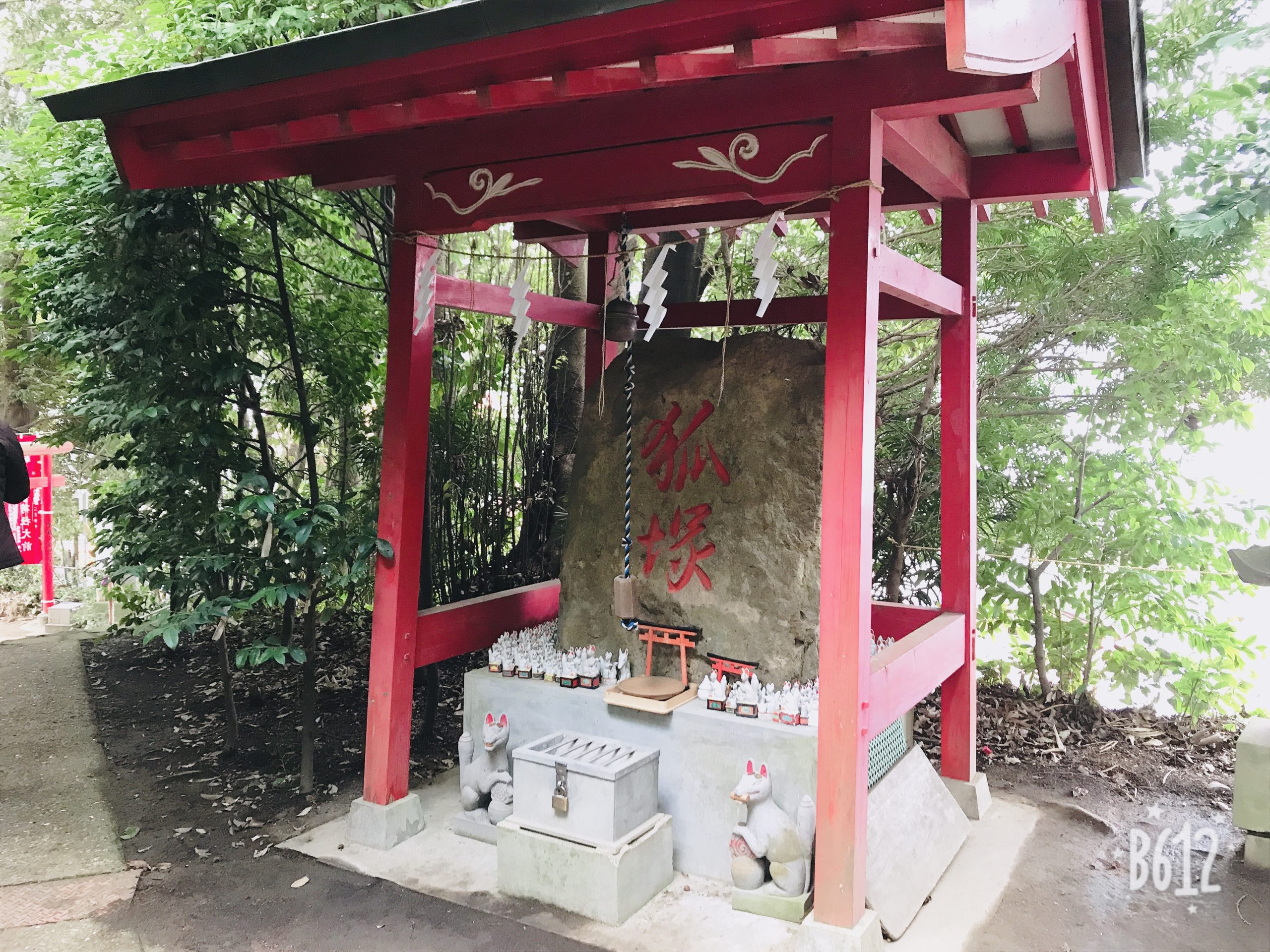 祐徳稲荷神社の狐塚