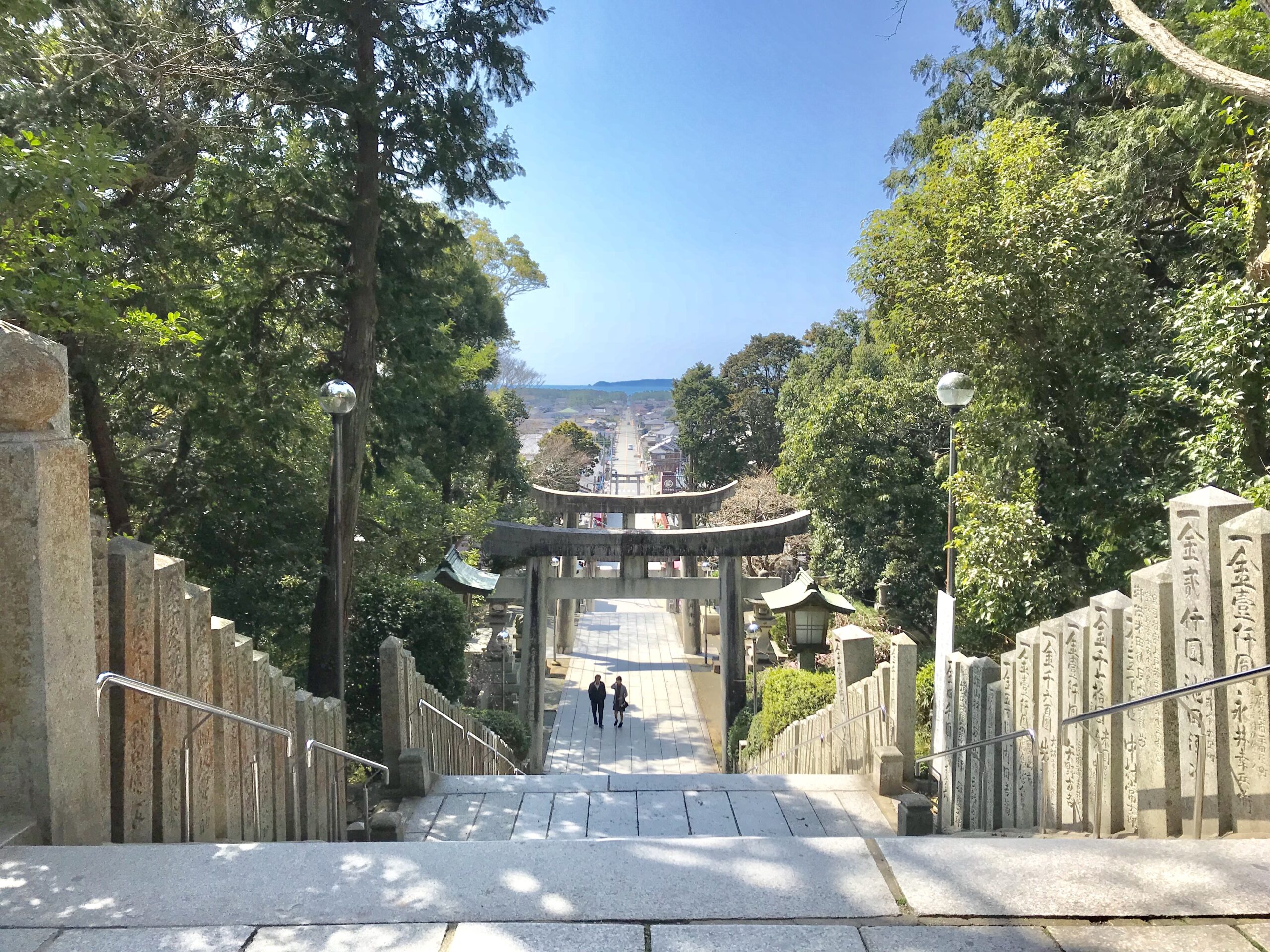 宮地嶽神社の光の道